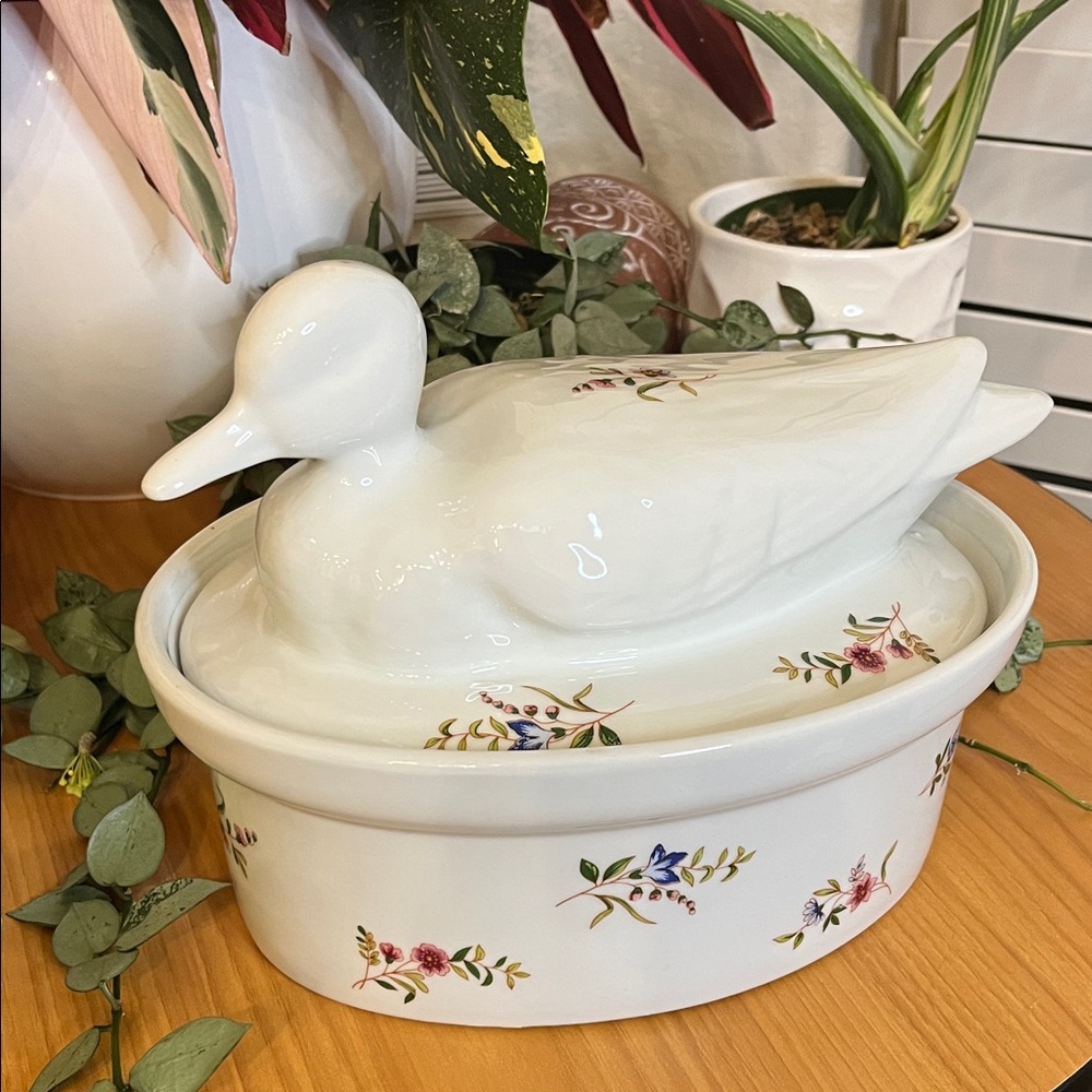 BIA Cordon Bleu Ceramic Duck Covered Casserole Dish EUC